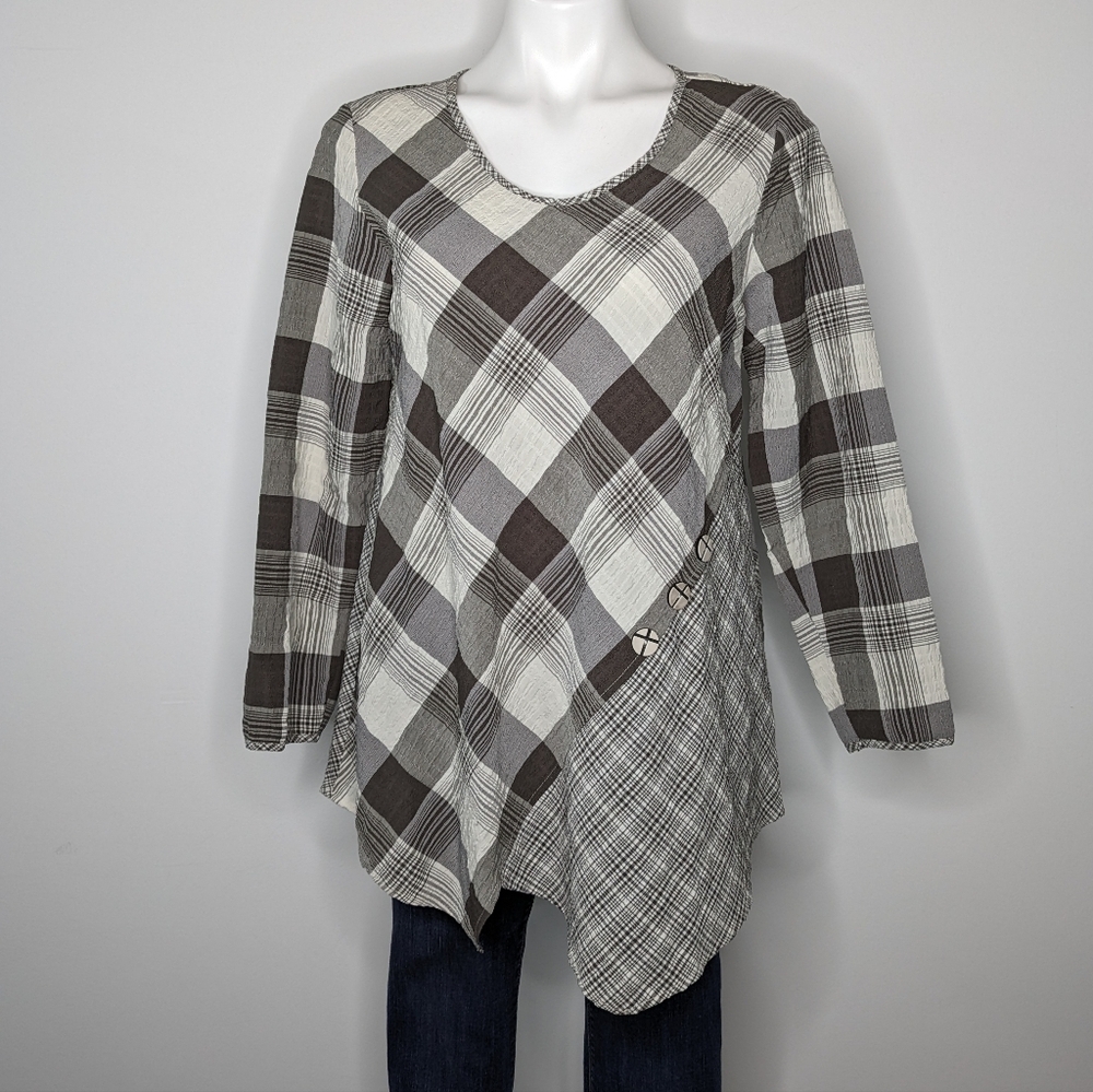 Habitat grey white plaid asymmetrical long sleeve top S